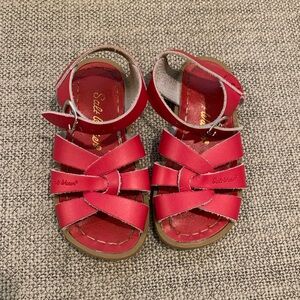 Toddler Salt Water sandals - size 8